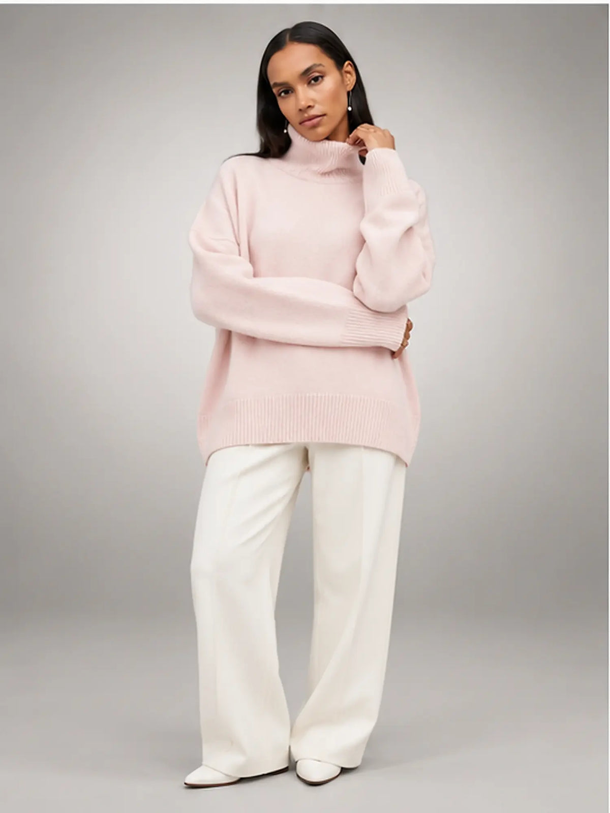 Women's Oversized Turtleneck Sweater – Relaxed Knit in Pink — front view