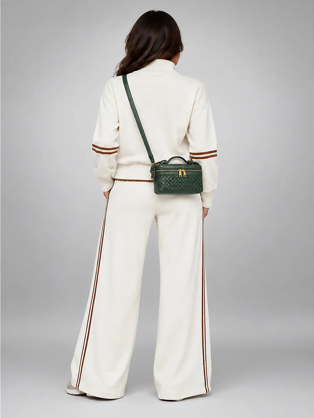 Women's Woven Box Bag – Crossbody Boston Style in Green — back view