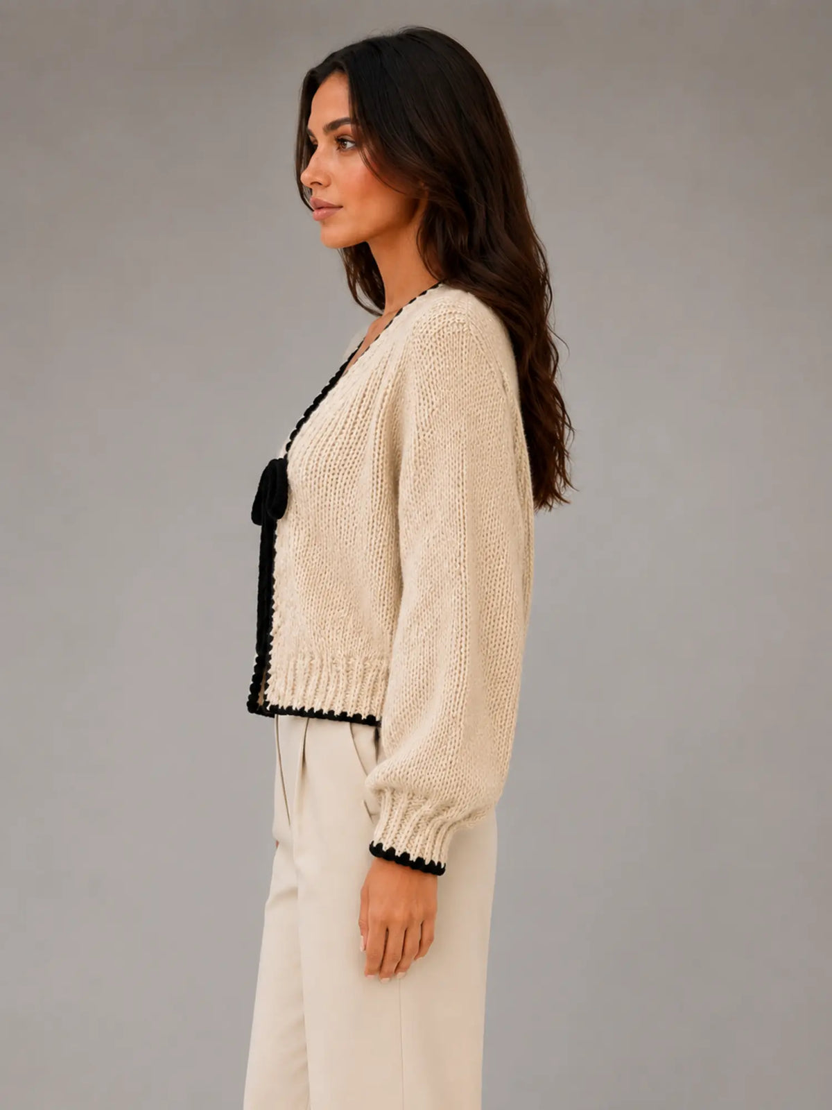 Women's Bow-Tie Contrast Cardigan – Relaxed Knit Layer in beige, side view