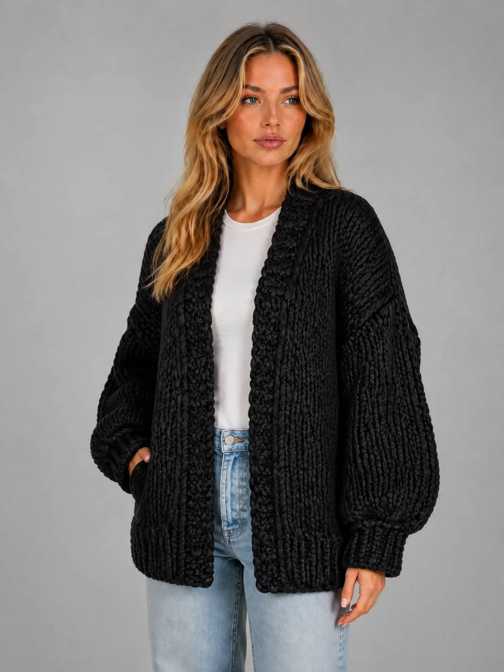 Women's Oversized Chunky Cardigan – Relaxed Longline Knit in black, hover view