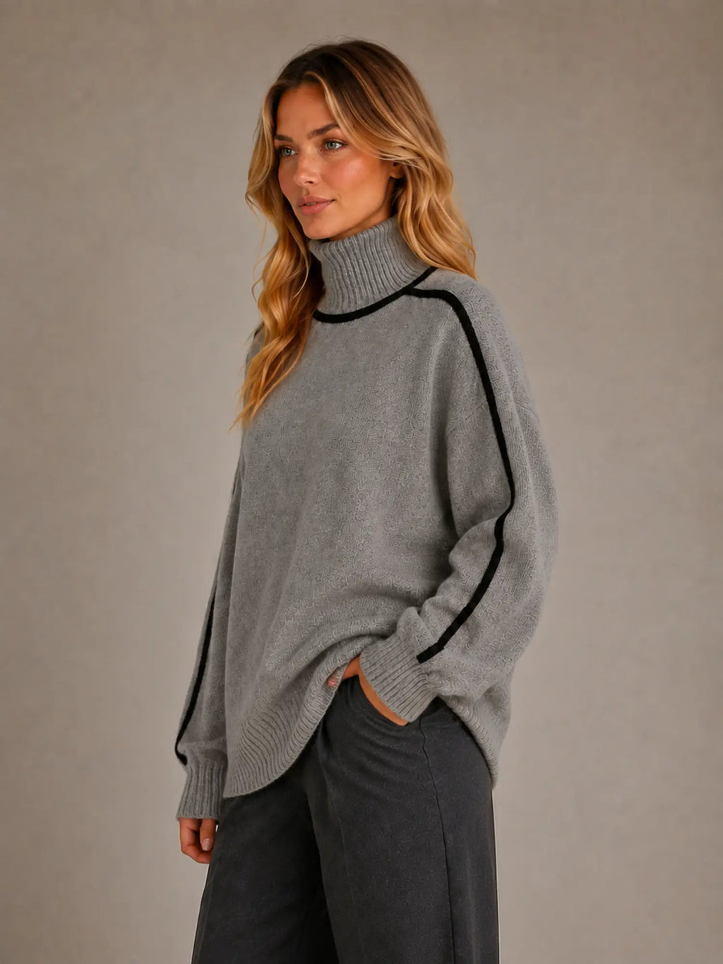 Women's Oversized Roll Neck Jumper – Soft Knit Style in Grey – Side view