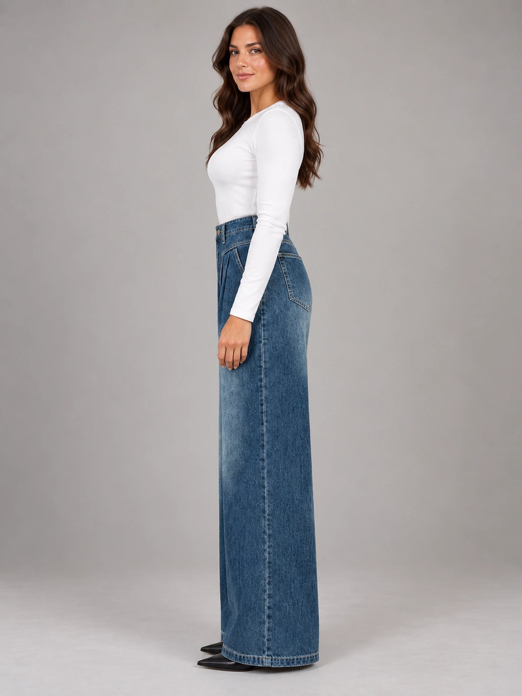 Women's Vintage Straight-Leg Jeans – Plus Size High Waist in Vintage Blue — side view